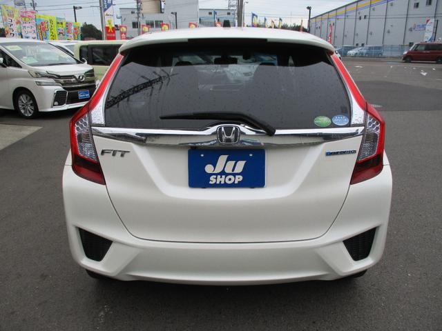 フィットハイブリッド Ｆパッケージ　ハイブリッド・ナビ・ワンセグＴＶ・ＥＴＣ・ドライブレコーダー・タッチパネルオートエアコン・プッシュスタート・１５インチアルミ（26枚目）