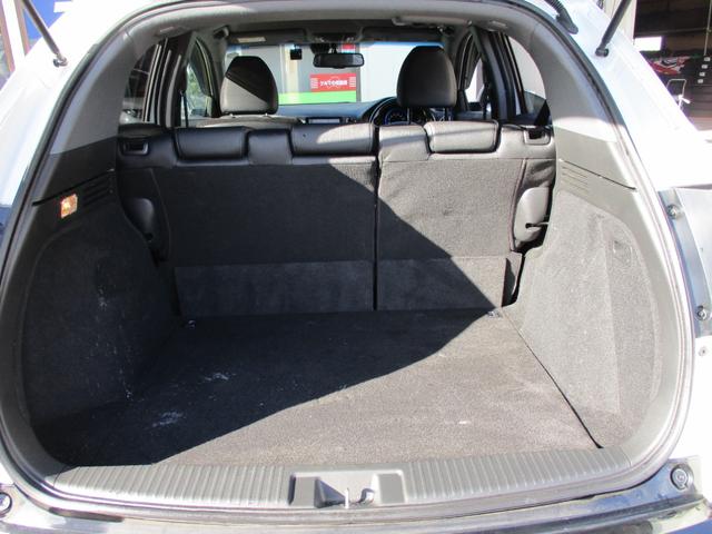 ヴェゼル ハイブリッドＲＳ・ホンダセンシング　ホンダセンシング・ギャザーズ８インチナビ・フルセグＴＶ・バックカメラ・Ｂｌｕｅｔｏｏｔｈ・１８インチアルミ・フロントシートヒーター・クルーズコントロール（16枚目）