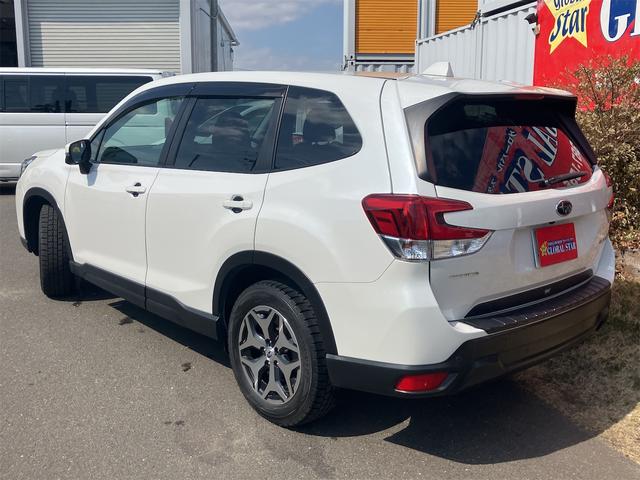 フォレスター ツーリング　４ＷＤ　ＥＴＣ　バックカメラ　クリアランスソナー　オートクルーズコントロール　レーンアシスト　衝突被害軽減システム　ナビ　ＴＶ　ＬＥＤヘッドランプ　ワンオーナー　スマートキー　夏タイヤＡＷ有り（17枚目）