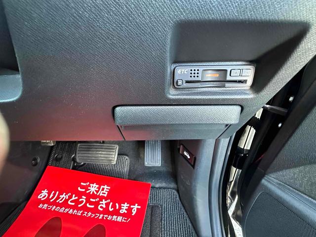 ステップワゴンスパーダ Z インターナビセレクション ETC バックカメラ ナビ TV オートクルーズコントロール 両側電動スライドドア オートライト エンジンスターター スマートキー アイドリングストップ 電格ミラー 3列シート ウォークスルー CVT(8枚目)