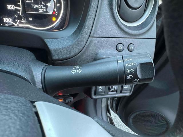 ノート Ｘ　ＤＩＧ－Ｓ　Ｖセレクション＋セーフティ　ＥＴＣ　バックカメラ　ナビ　ＴＶ　レーンアシスト　衝突被害軽減システム　アルミホイール　オートライト　スマートキー　アイドリングストップ　電動格納ミラー　ＣＶＴ　盗難防止システム　衝突安全ボディ（10枚目）