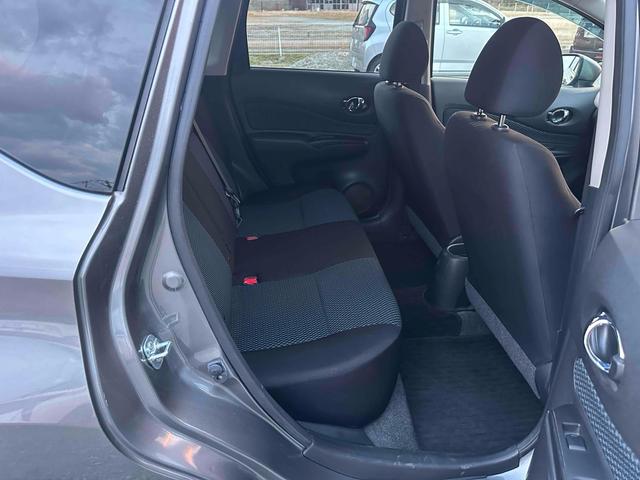 ノート Ｘ　ＤＩＧ－Ｓ　Ｖセレクション＋セーフティ　ＥＴＣ　バックカメラ　ナビ　ＴＶ　レーンアシスト　衝突被害軽減システム　アルミホイール　オートライト　スマートキー　アイドリングストップ　電動格納ミラー　ＣＶＴ　盗難防止システム　衝突安全ボディ（21枚目）