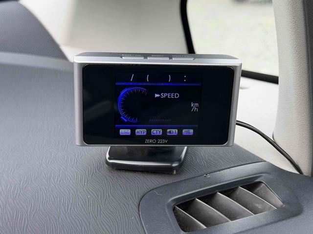 プリウス Ｇ　サンルーフ　Ａストップ　スマ－トキ－　パワーステアリング　エアバック　ナビ＆ＴＶ　サイドエアバック　ＡＡＣ　クルコン　ＥＴＣ付　イモビライザー　ＥＳＣ　フルセグ　キーフリーシステム　パワーウィンドウ（7枚目）