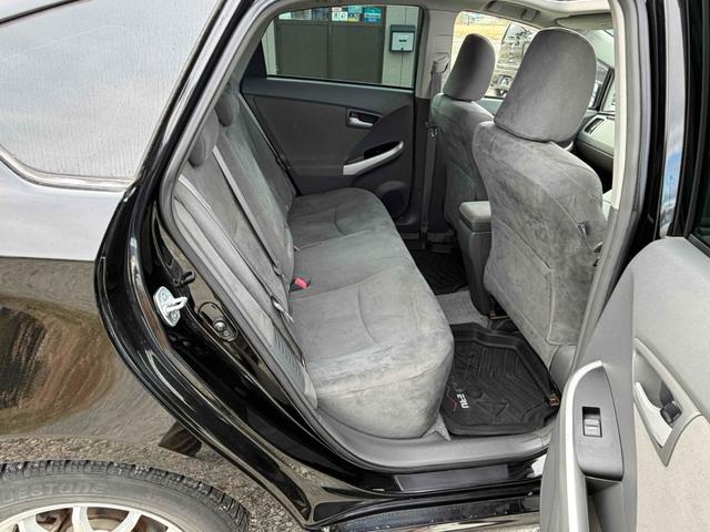 プリウス Ｇ　サンルーフ　Ａストップ　スマ－トキ－　パワーステアリング　エアバック　ナビ＆ＴＶ　サイドエアバック　ＡＡＣ　クルコン　ＥＴＣ付　イモビライザー　ＥＳＣ　フルセグ　キーフリーシステム　パワーウィンドウ（22枚目）