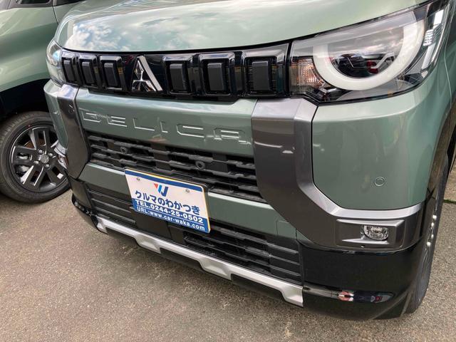 デリカミニ Ｇ　プレミアム　４ＷＤ　届け出済み未使用車　全周囲カメラ　両側電動スライドドア　オートクルーズコントロール　レーンアシスト　衝突被害軽減システム　オートライト　ＬＥＤヘッドランプ　スマートキー　アイドリングストップ（12枚目）
