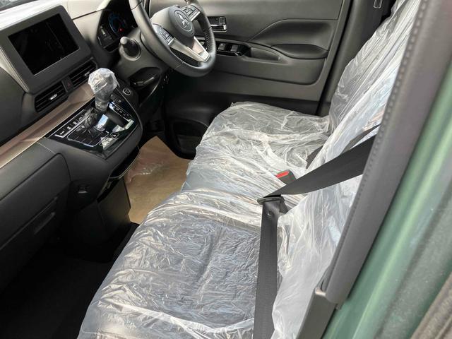 デリカミニ Ｇ　プレミアム　４ＷＤ　届け出済み未使用車　全周囲カメラ　両側電動スライドドア　オートクルーズコントロール　レーンアシスト　衝突被害軽減システム　オートライト　ＬＥＤヘッドランプ　スマートキー　アイドリングストップ（35枚目）