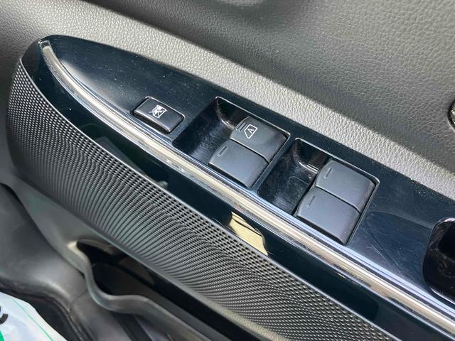 デイズルークス ハイウェイスター　Ｘ　Ｖセレクション　ドライブレコーダー　ＥＴＣ　全周囲カメラ　両側電動スライドドア　ナビ　ＴＶ　衝突被害軽減システム　ＨＩＤ　スマートキー　アイドリングストップ　電動格納ミラー　ベンチシート　ＣＶＴ　盗難防止システム（10枚目）