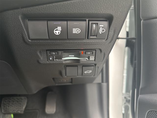 カローラクロス ハイブリッド　Ｚ　モデリスタエアロ　ブラインドスポットＢＳＭ　ＳＡＥ　パノラマモニター　パノラマルーフ（17枚目）