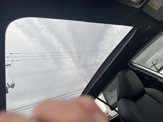 カローラクロス ハイブリッド　Ｚ　モデリスタエアロ　ブラインドスポットＢＳＭ　ＳＡＥ　パノラマモニター　パノラマルーフ（25枚目）