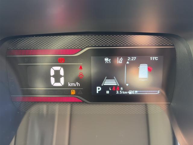 スペーシアカスタム ハイブリッドＸＳターボ　／ターボ／衝突被害軽減支援ブレーキ／ヘッドアップディスプレイ／両側電動スライドドア／大型カーナビ／シートヒーター／ステアリングヒーター／純正アルミホイール／（29枚目）