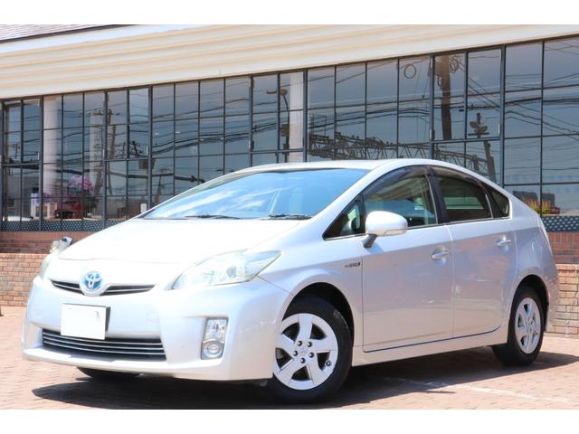 プリウス Ｌ　走行距離無制限　一年保証　車検整備付き　Ｐスタート　ＥＴＣ　盗難防止システム　Ｂカメラ　オートライト（3枚目）