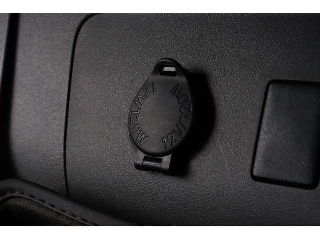 プリウス Ｌ　走行距離無制限　一年保証　車検整備付き　Ｐスタート　ＥＴＣ　盗難防止システム　Ｂカメラ　オートライト（28枚目）