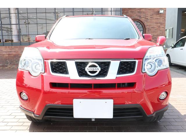 エクストレイル ２０Ｘｔｔ　走行距離無制限　一年保証　車検整備付き　４ＷＤ　ＨＩＤ　ガラスルーフ　Ｂカメラ　シートヒーター　サイドカメラ（2枚目）
