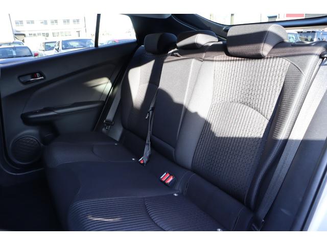 プリウス Ｓセーフティプラス　走行距離無制限１年保証　車検整備付き　純正ナビ　Ｂカメラ　クルーズコントロール　スマートキー　Ｐスタート　盗難防止システム　ＥＴＣ　ＨＩＤ　ＡＷ（10枚目）
