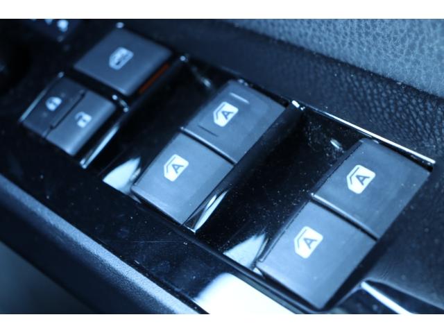 プリウス Ｓセーフティプラス　走行距離無制限１年保証　車検整備付き　純正ナビ　Ｂカメラ　クルーズコントロール　スマートキー　Ｐスタート　盗難防止システム　ＥＴＣ　ＨＩＤ　ＡＷ（29枚目）