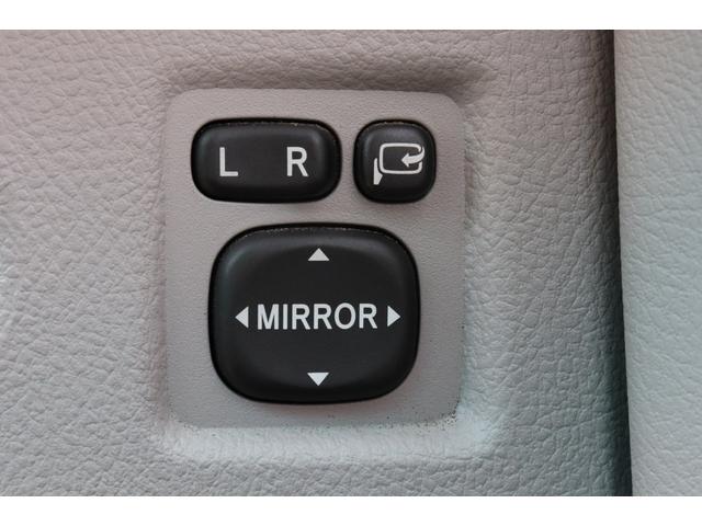 マークＸジオ ２４０　３ヵ月３千Ｋ保証　車検整備付き　ＰＵＳＨスタート　スマートキ―　オートライト　電動格納ミラー　３列シート（20枚目）