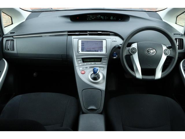 プリウス Ｌ　走行距離無制限１年保証　車検整備付き　ナビ　Ｂカメラ　ＡＷ　スマートキー　Ｐスタート　ＥＴＣ　オートライト（13枚目）