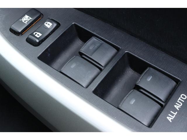 プリウス Ｌ　走行距離無制限１年保証　車検整備付き　ナビ　Ｂカメラ　ＡＷ　スマートキー　Ｐスタート　ＥＴＣ　オートライト（28枚目）