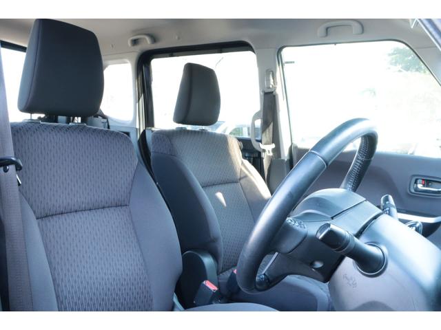 ソリオ ハイブリッドＭＺ　走行距離無制限　１年保証　車検整備付き　４ＷＤ　ナビ　Ｂカメラ　純正ＡＷ　両側電動スライドドア（8枚目）
