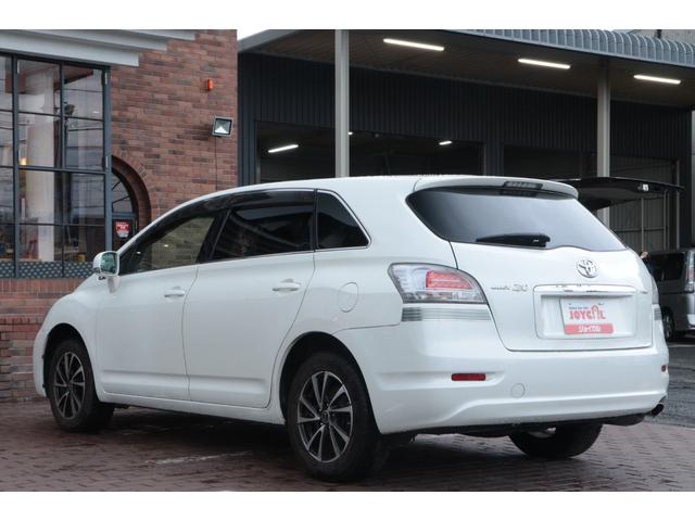 マークＸジオ ２４０ファイブスタイル　走行距離無制限１年保証　車検整備付き　スマートキ―　４ＷＤ（6枚目）