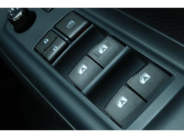 ヴォクシー Ｘ　走行距離無制限　１年保証　車検整備付き　ナビ　ＴＶ　Ｂカメラ　両側電動スライドドア　ＬＥＤヘッドライト　キーレス　ＥＴＣ　３列シート　ウォークスルー（29枚目）