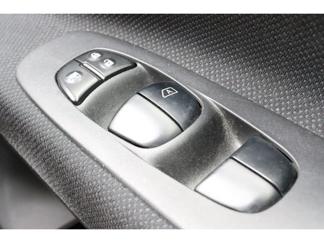 セレナ ハイウェイスター S-ハイブリッド Vエアロモード 走行距離無制限1年保証 車検整備付き Pスタート Bカメラ 両側電動スライドドア 後席モニター クルーズコントロール 純正ナビ オートライト(30枚目)