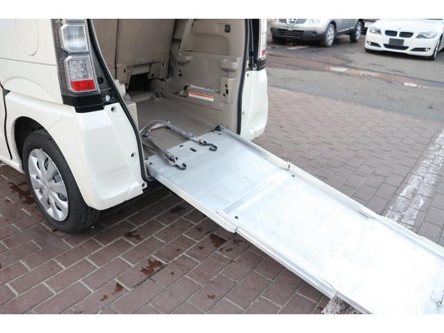 Ｎ－ＢＯＸ＋ Ｇ・Ｌパッケージ　車いす仕様車　走行距離無制限１年保証　車検整備付き　関東仕入れ　福祉車両　Ｂカメラ　ＡＷ　スマートキ―　Ｐスタート　盗難防止システム　電格ミラー　ベンチシート（5枚目）