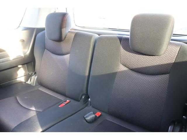 セレナ ハイウェイスター　走行距離無制限１年保証　車検整備付き　ナビ　Ｂカメラ　ＡＷ　クルーズコントロール　スマートキ―　Ｐスタート　ＥＴＣ　オートライト　ガラスルーフ　３列シート（13枚目）