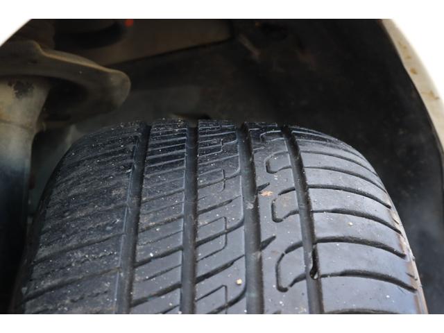 セレナ ハイウェイスター　走行距離無制限１年保証　車検整備付き　ナビ　Ｂカメラ　ＡＷ　クルーズコントロール　スマートキ―　Ｐスタート　ＥＴＣ　オートライト　ガラスルーフ　３列シート（40枚目）