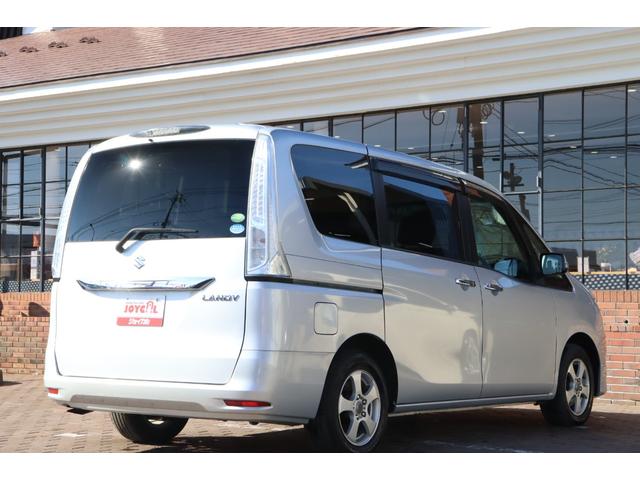 ランディ ２．０Ｘ　Ｓ－ハイブリッド　保証付　車検整備付　社外ＡＷ　クルーズコントロール　スマートキ―　Ｐスタート　盗難防止システム　電格ミラー　オートライト　３列シート（6枚目）