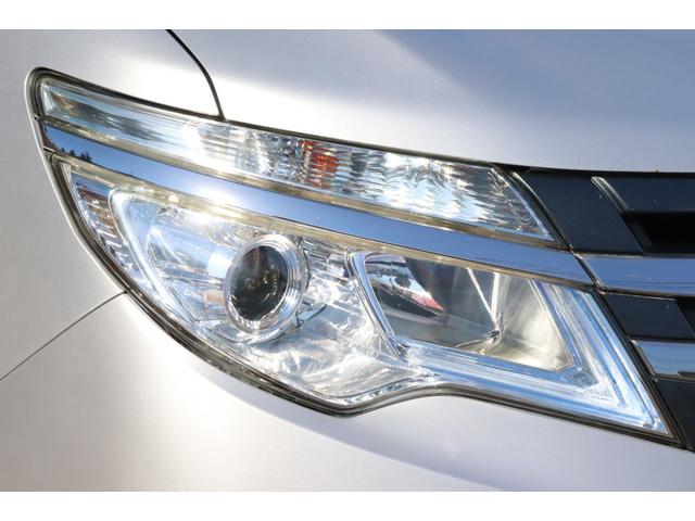 ランディ ２．０Ｘ　Ｓ－ハイブリッド　保証付　車検整備付　社外ＡＷ　クルーズコントロール　スマートキ―　Ｐスタート　盗難防止システム　電格ミラー　オートライト　３列シート（8枚目）