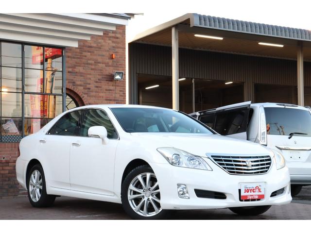 クラウン ロイヤルサルーン 保証付車検整備付き ナビ Bカメラ スマートキ― 本革シート パワーシート ETC Pスタート オートライト(5枚目)