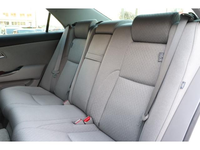 クラウン ロイヤルサルーン 保証付車検整備付き ナビ Bカメラ スマートキ― 本革シート パワーシート ETC Pスタート オートライト(11枚目)