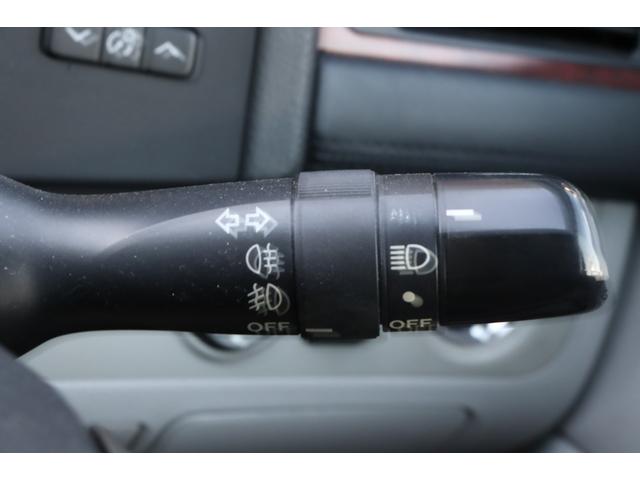 クラウン ロイヤルサルーン 保証付車検整備付き ナビ Bカメラ スマートキ― 本革シート パワーシート ETC Pスタート オートライト(26枚目)