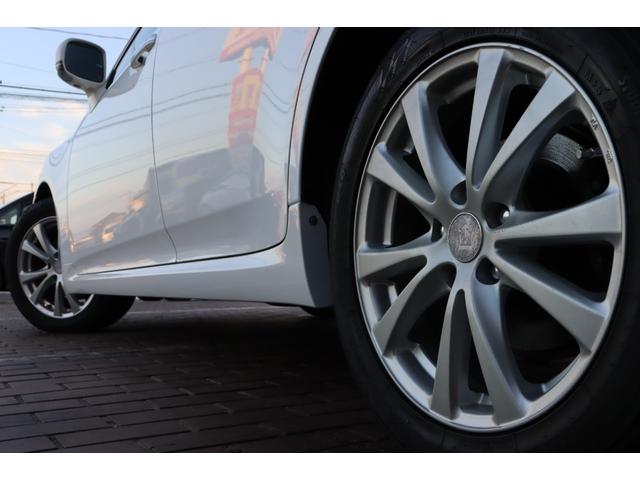 クラウン ロイヤルサルーン 保証付車検整備付き ナビ Bカメラ スマートキ― 本革シート パワーシート ETC Pスタート オートライト(35枚目)