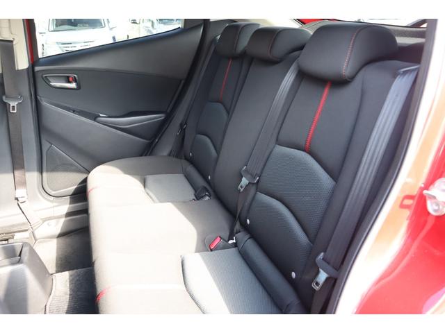 リアシートも使用感少なく、グッドコンディション☆