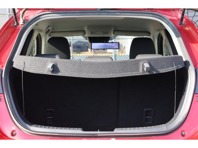 ２列目を倒して頂きますとさらに広々！大きな荷物も楽々積められます！