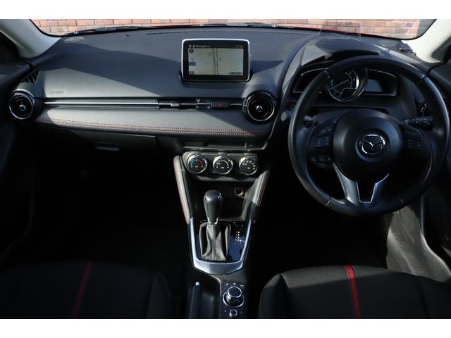 すっきりとしたダッシュボード回り！フロントビューの視界も良くて運転しやすいですよ♪