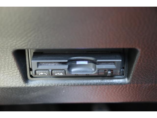 スイフトスポーツ ベースグレード 走行距離無制限1年保証 車検整備付 関東仕入 BLITZ車高調 社外ステアリング 社外マフラー 社外エアロ ナビ TV PUSHスタート スマートキ― HID オートライト AW(24枚目)