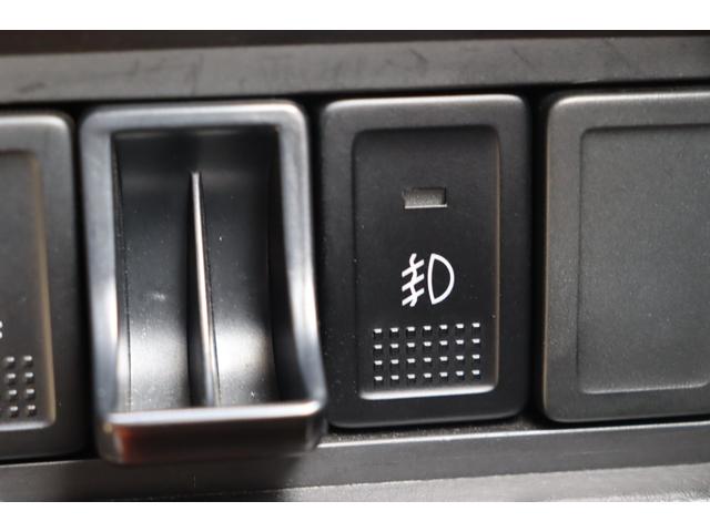 スイフトスポーツ ベースグレード 走行距離無制限1年保証 車検整備付 関東仕入 BLITZ車高調 社外ステアリング 社外マフラー 社外エアロ ナビ TV PUSHスタート スマートキ― HID オートライト AW(26枚目)