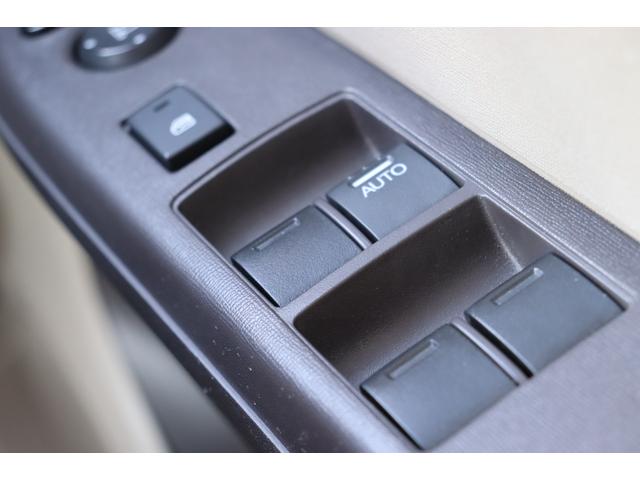 N-ONE ツアラー・Lパッケージ 走行距離無制限1年保証 車検整備付き 関東仕入れ ナビ Bカメラ 純正AW スマートキ― Pスタート HID オートライト パドルシフト(30枚目)