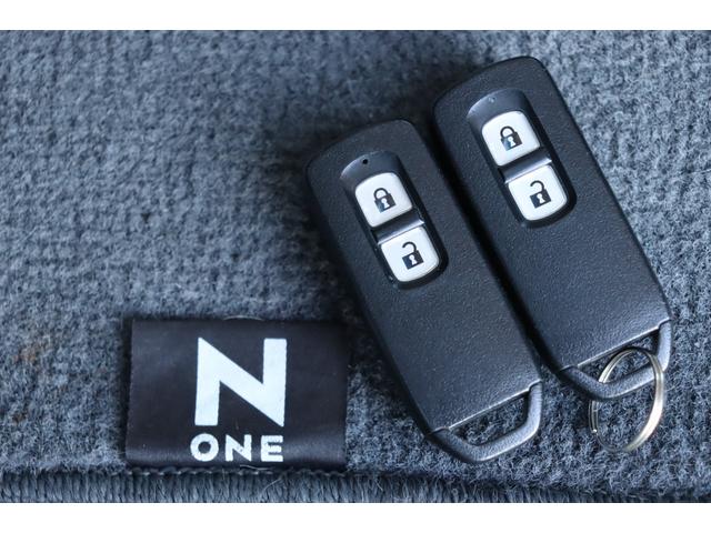 N-ONE ツアラー・Lパッケージ 走行距離無制限1年保証 車検整備付き 関東仕入れ ナビ Bカメラ 純正AW スマートキ― Pスタート HID オートライト パドルシフト(33枚目)