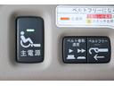Ｇ・Ｌパッケージ　車いす仕様車　走行距離無制限１年保証　車検整備付き　関東仕入れ　福祉車両　Ｂカメラ　ＡＷ　スマートキ―　Ｐスタート　盗難防止システム　電格ミラー　ベンチシート（18枚目）
