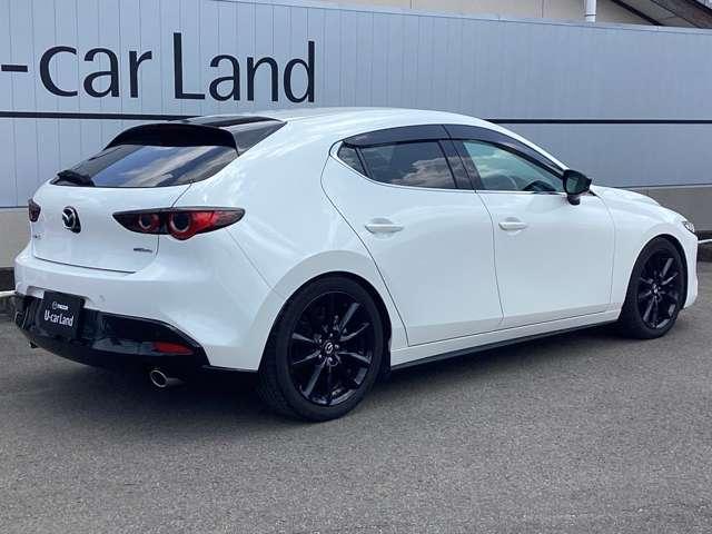 ＭＡＺＤＡ３ファストバック ２０Ｓブラックトーンエディション　６速ＭＴ　ローダウンサス　ＢＯＳＥ　３６０°モニター（2枚目）