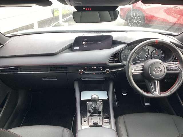 ＭＡＺＤＡ３ファストバック ２０Ｓブラックトーンエディション　６速ＭＴ　ローダウンサス　ＢＯＳＥ　３６０°モニター（5枚目）