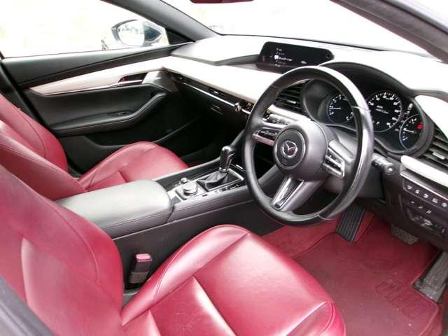 ＭＡＺＤＡ３ファストバック １．５　１５Ｓ　１００周年　特別記念車　ＢＯＳＥ　ナビ　ＥＴＣ　２カメドラレコ（5枚目）