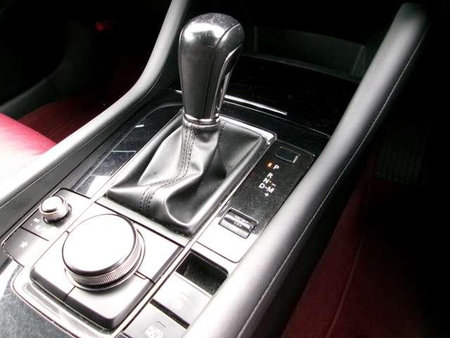 ＭＡＺＤＡ３ファストバック １．５　１５Ｓ　１００周年　特別記念車　ＢＯＳＥ　ナビ　ＥＴＣ　２カメドラレコ（9枚目）