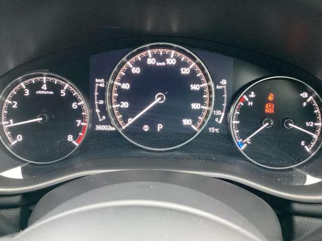 ＭＡＺＤＡ３ファストバック １５Ｓ　１００周年　特別記念車　ＡＷＤ　ＢＯＳＥ　ナビ　３６０°ビューモニター　ＥＴＣ（7枚目）