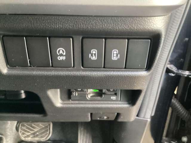 �y�X�C�b�`�p�l���z