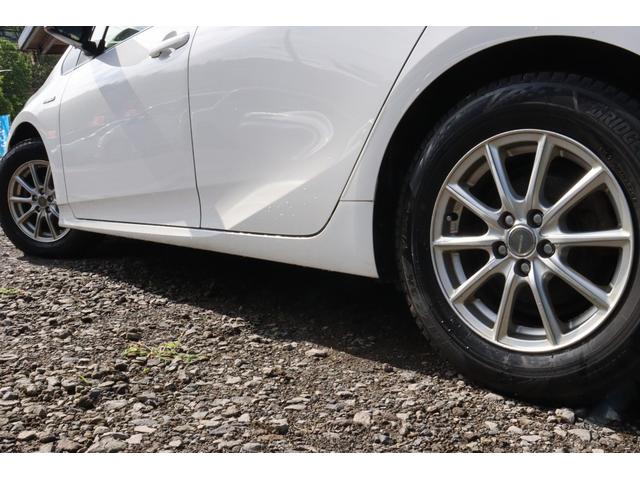 プリウス Ｓ　４ＷＤ　車検整備付　１年保証付　走行距離無制限　スマートキー　クルーズコントロール　ＥＴＣ　オートライト　電格ミラー　フォグランプ　ナビ　ＣＤ　ＤＶＤ再生　Ｂカメラ（40枚目）